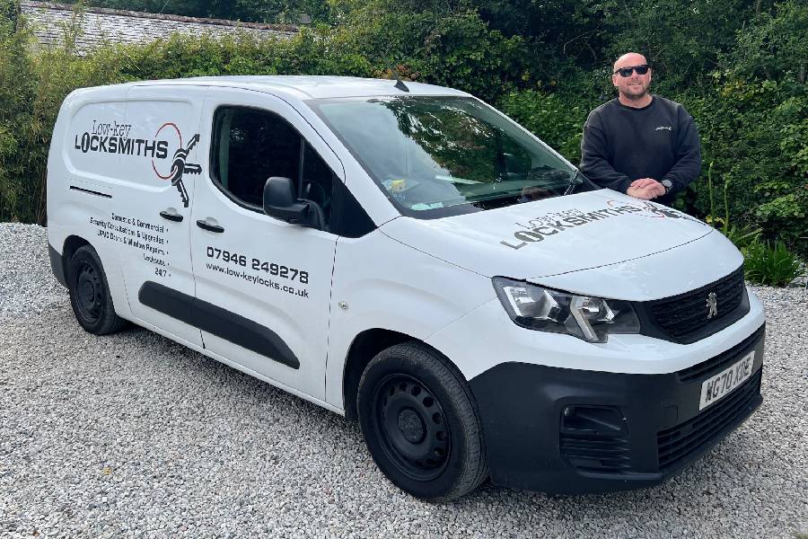 Emergency Locksmith 24/7, Locksmith In St Austell, Cornwall, Low-Key Locksmiths, Residential Locksmiths, Commercial Locksmiths-3